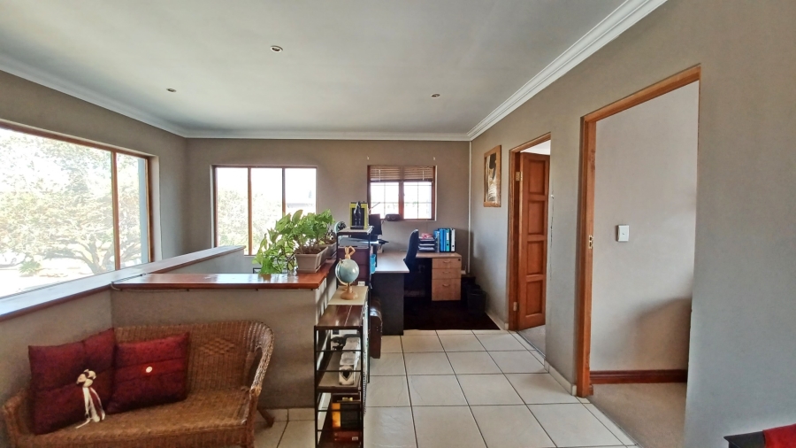 3 Bedroom Property for Sale in Vanderbijlpark SE 8 Gauteng