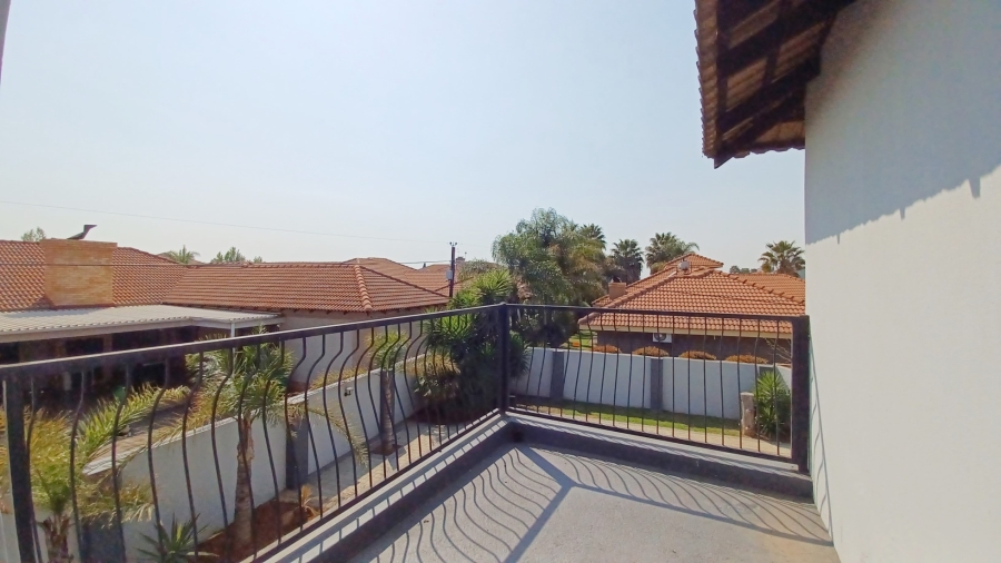 3 Bedroom Property for Sale in Vanderbijlpark SE 8 Gauteng