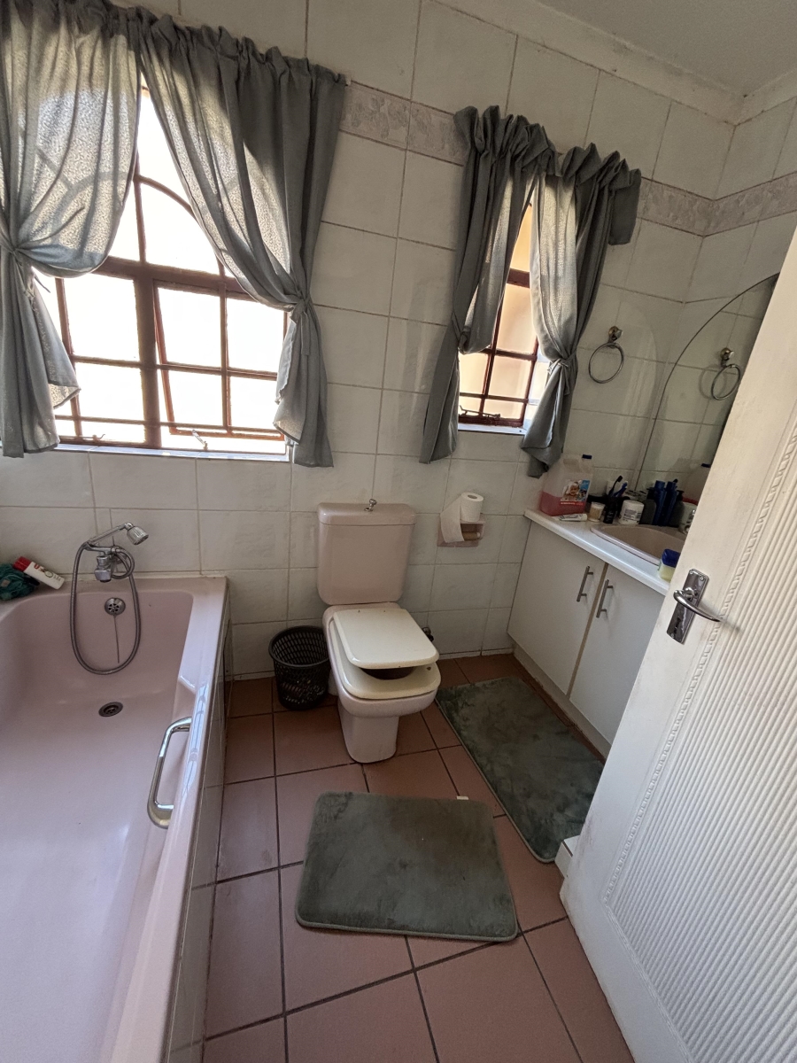 To Let 3 Bedroom Property for Rent in Brummeria Gauteng