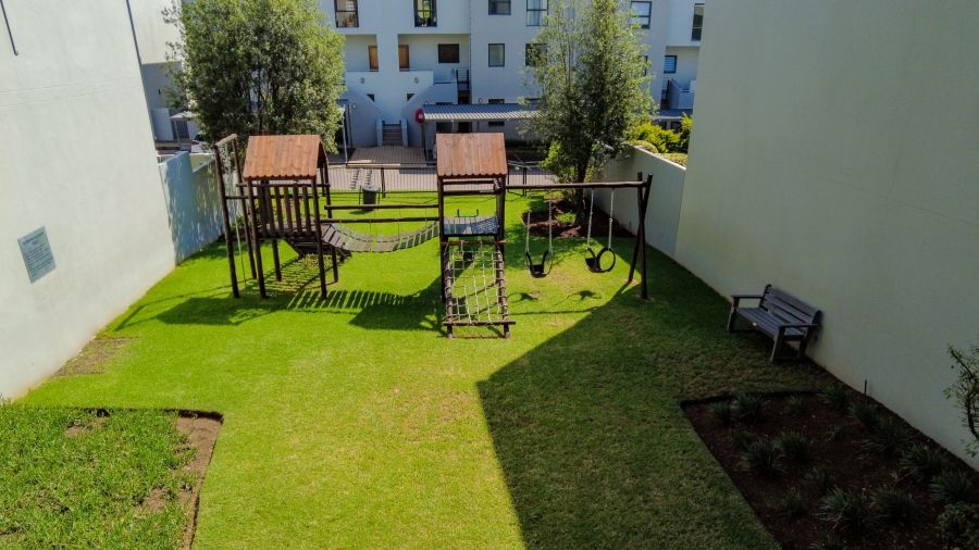 To Let 2 Bedroom Property for Rent in Magaliessig Gauteng