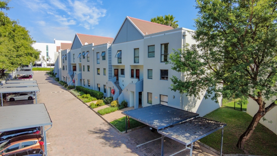To Let 2 Bedroom Property for Rent in Magaliessig Gauteng