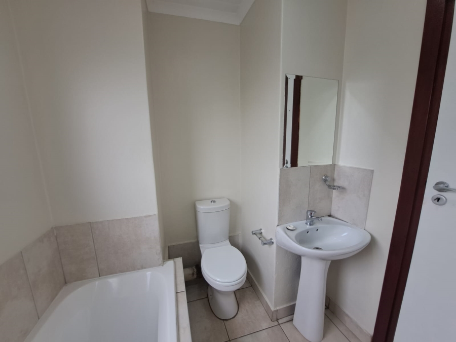 To Let 2 Bedroom Property for Rent in Greenstone Hill Gauteng