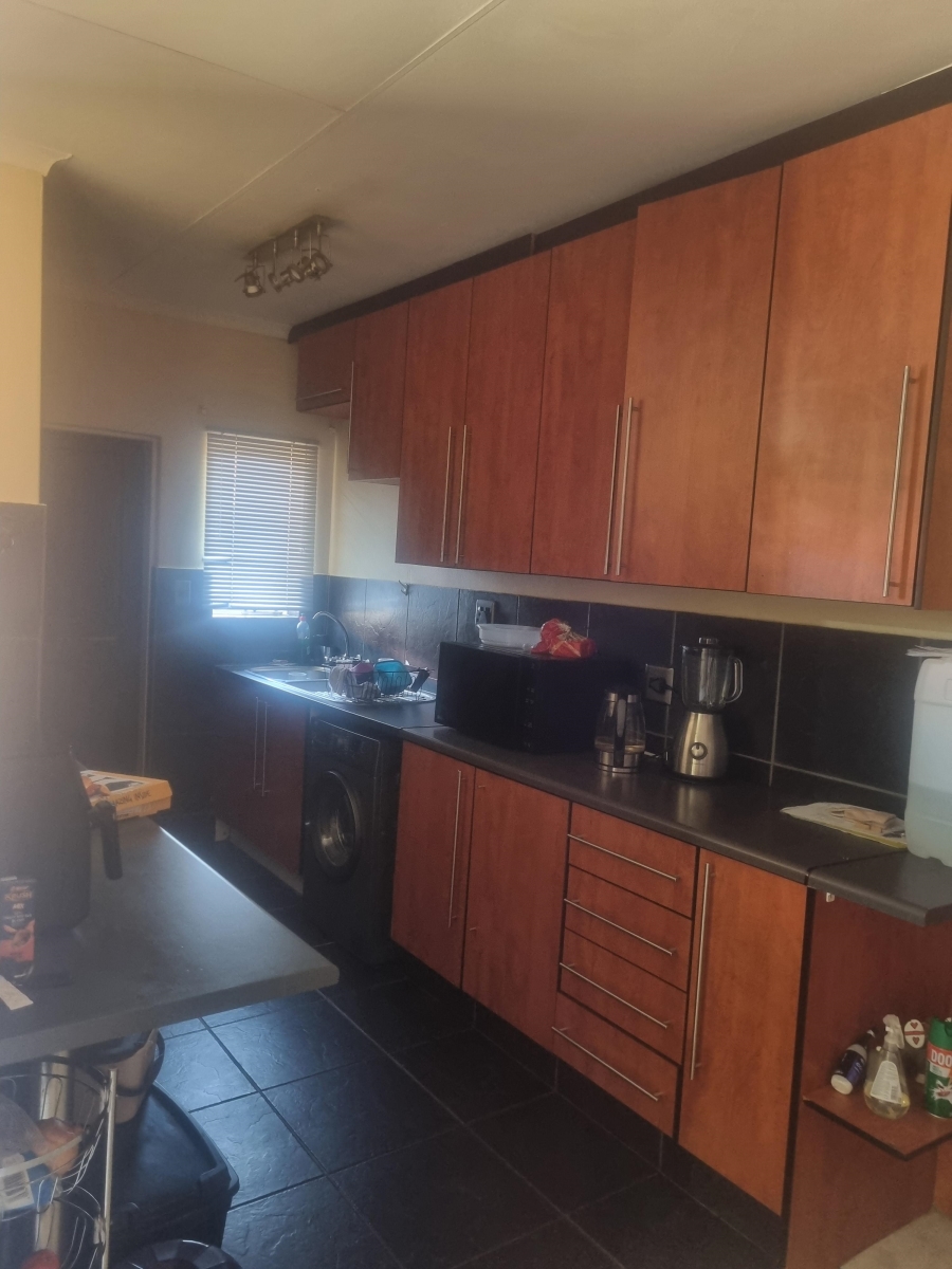 3 Bedroom Property for Sale in The Orchards Gauteng