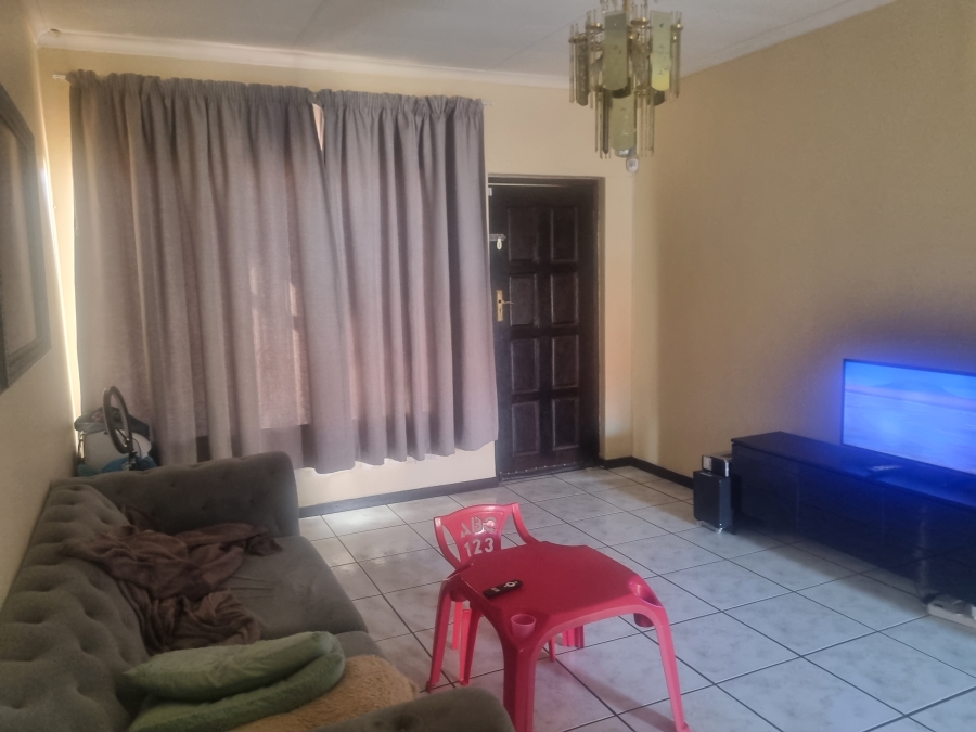 3 Bedroom Property for Sale in The Orchards Gauteng