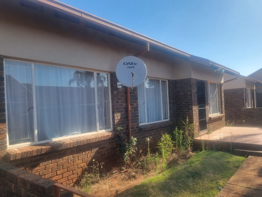 3 Bedroom Property for Sale in The Orchards Gauteng