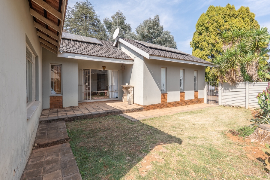 4 Bedroom Property for Sale in Elardus Park Gauteng