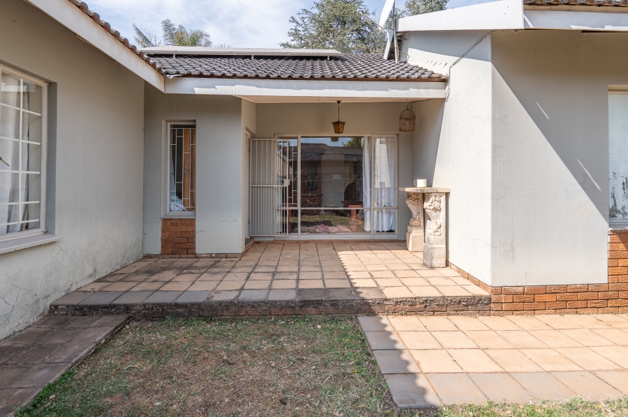 4 Bedroom Property for Sale in Elardus Park Gauteng