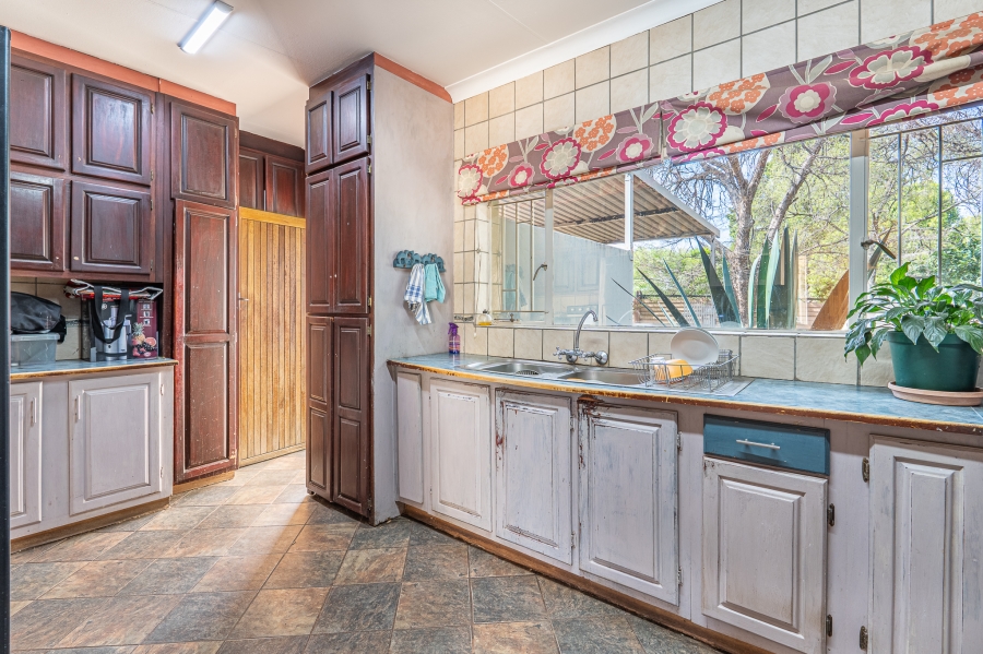 4 Bedroom Property for Sale in Elardus Park Gauteng