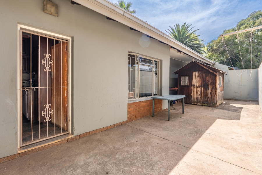 4 Bedroom Property for Sale in Elardus Park Gauteng