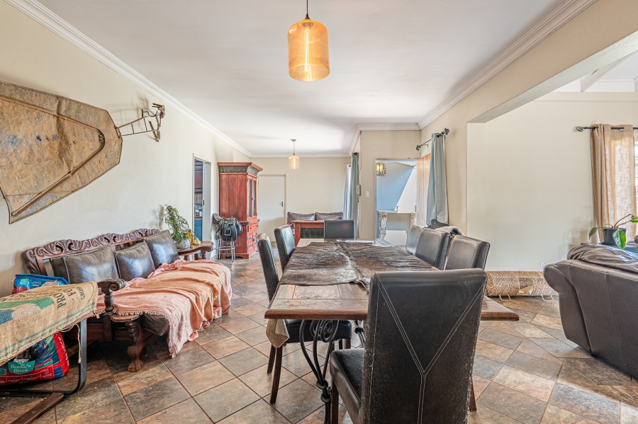 4 Bedroom Property for Sale in Elardus Park Gauteng