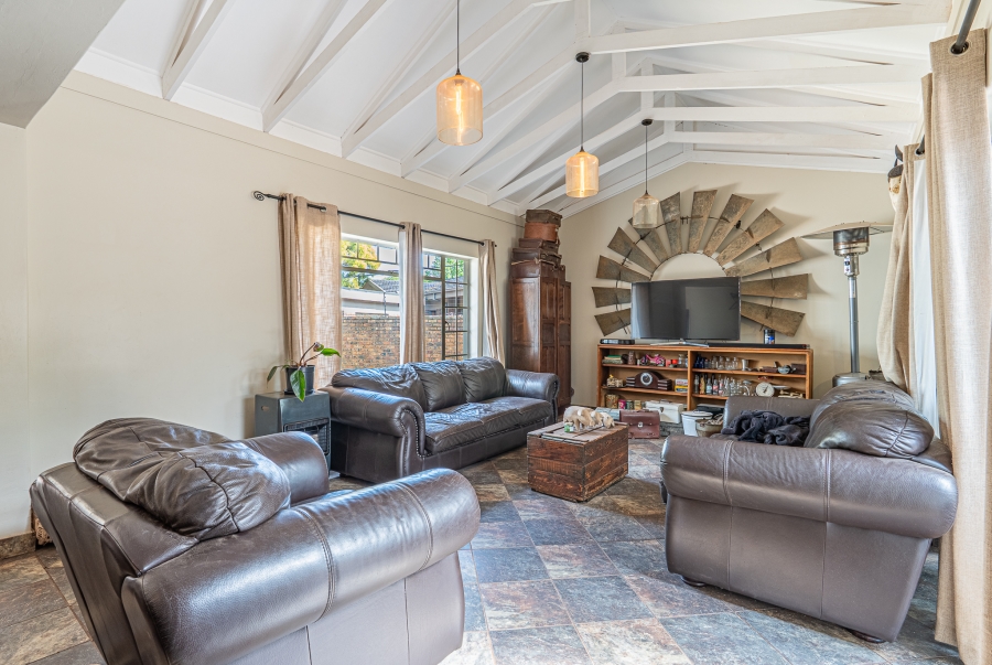 4 Bedroom Property for Sale in Elardus Park Gauteng