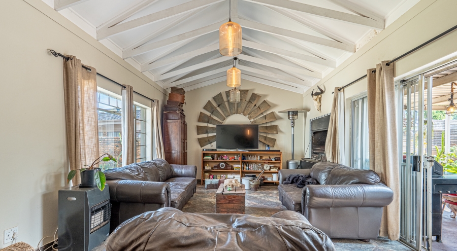 4 Bedroom Property for Sale in Elardus Park Gauteng
