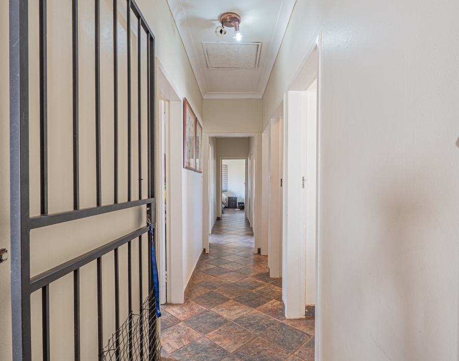 4 Bedroom Property for Sale in Elardus Park Gauteng