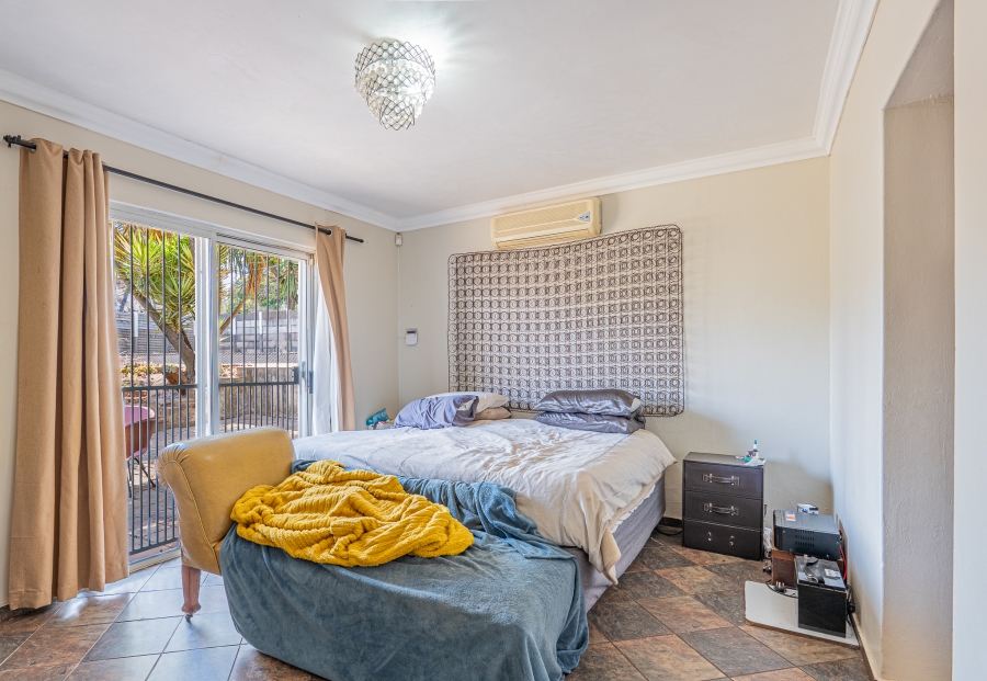 4 Bedroom Property for Sale in Elardus Park Gauteng