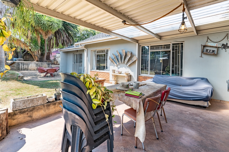 4 Bedroom Property for Sale in Elardus Park Gauteng