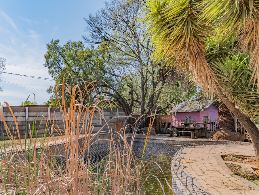 4 Bedroom Property for Sale in Elardus Park Gauteng