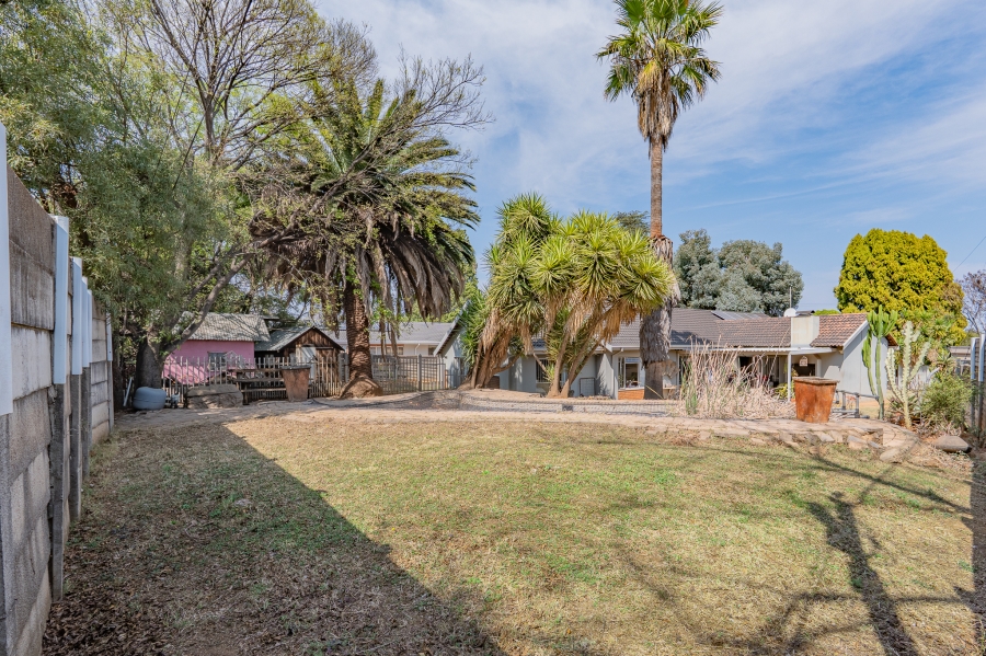 4 Bedroom Property for Sale in Elardus Park Gauteng