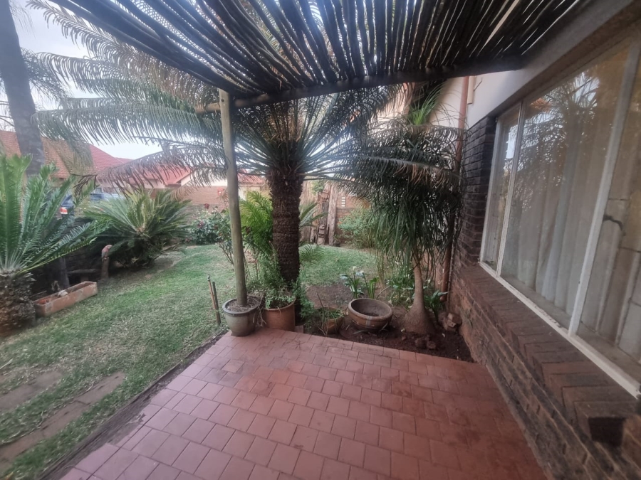 3 Bedroom Property for Sale in The Orchards Gauteng