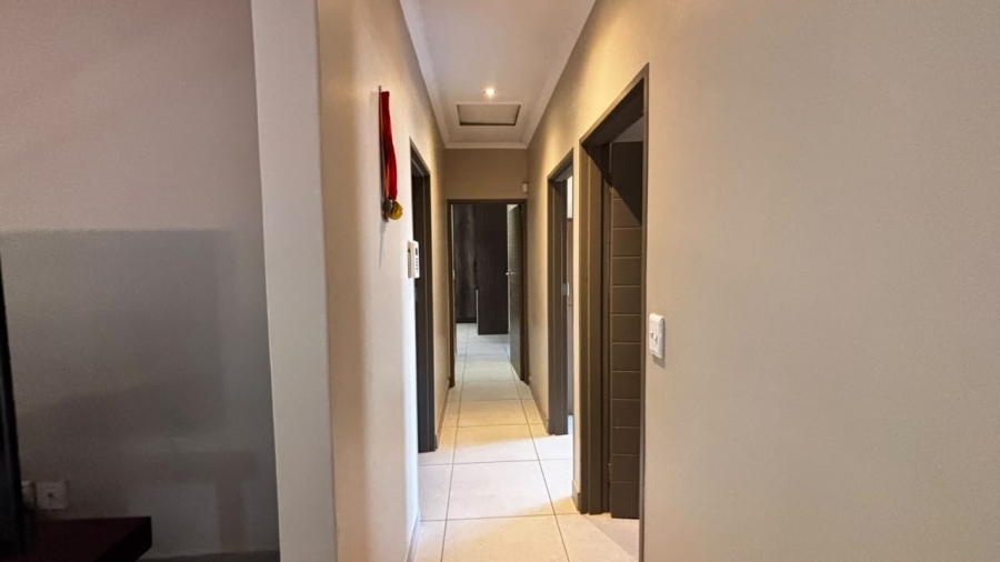 3 Bedroom Property for Sale in Clayville Gauteng