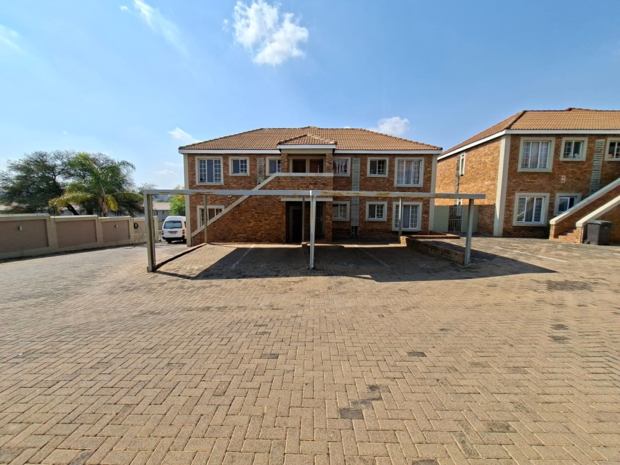 To Let 2 Bedroom Property for Rent in Vorna Valley Gauteng