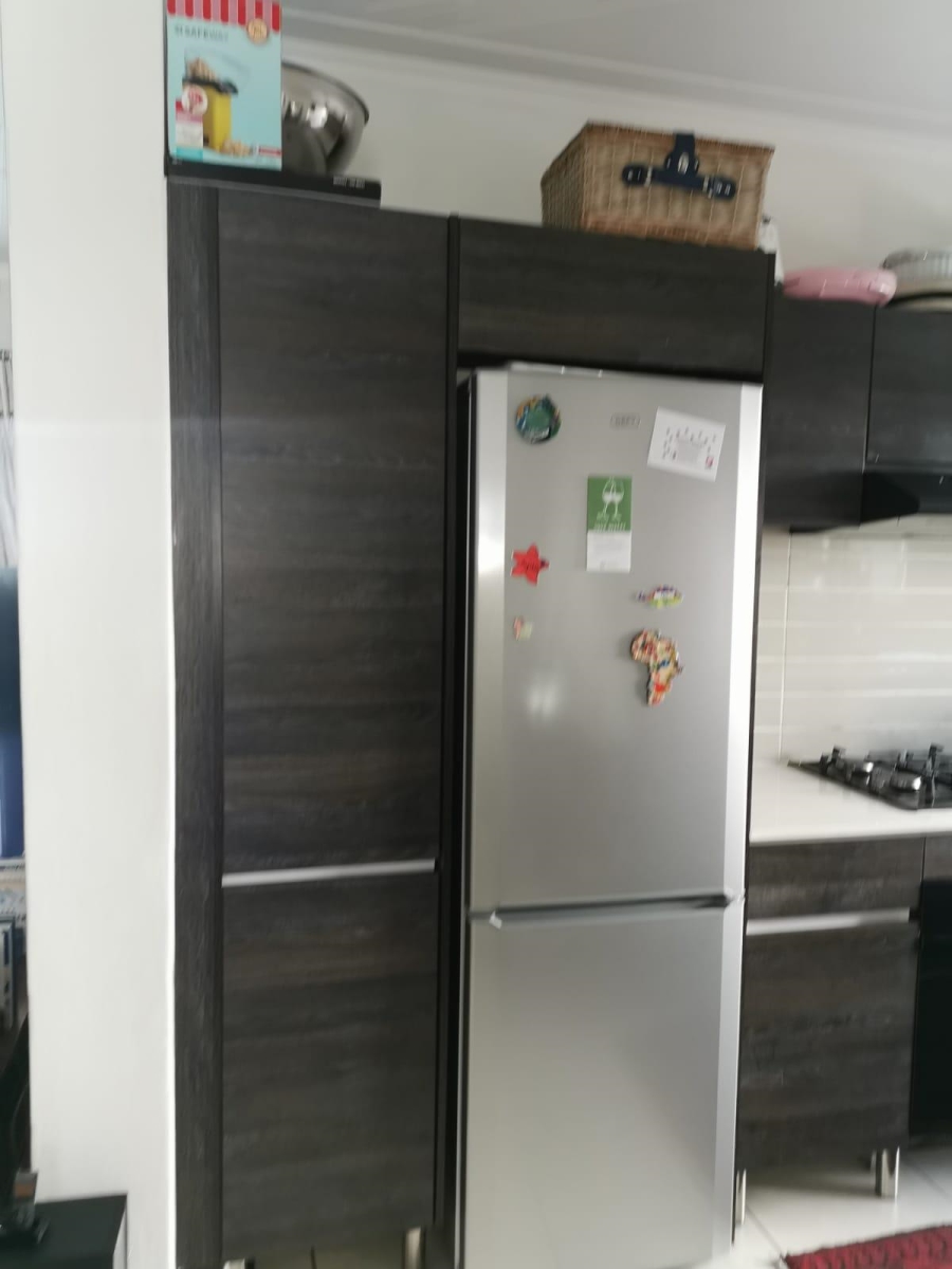 To Let 3 Bedroom Property for Rent in Bryanston Gauteng