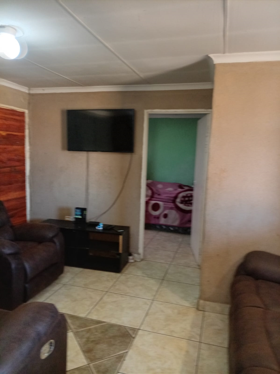 3 Bedroom Property for Sale in Protea North Gauteng