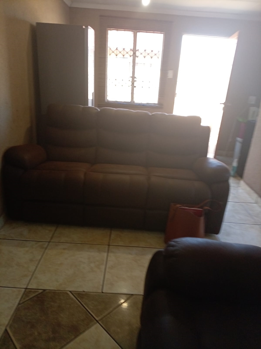 3 Bedroom Property for Sale in Protea North Gauteng