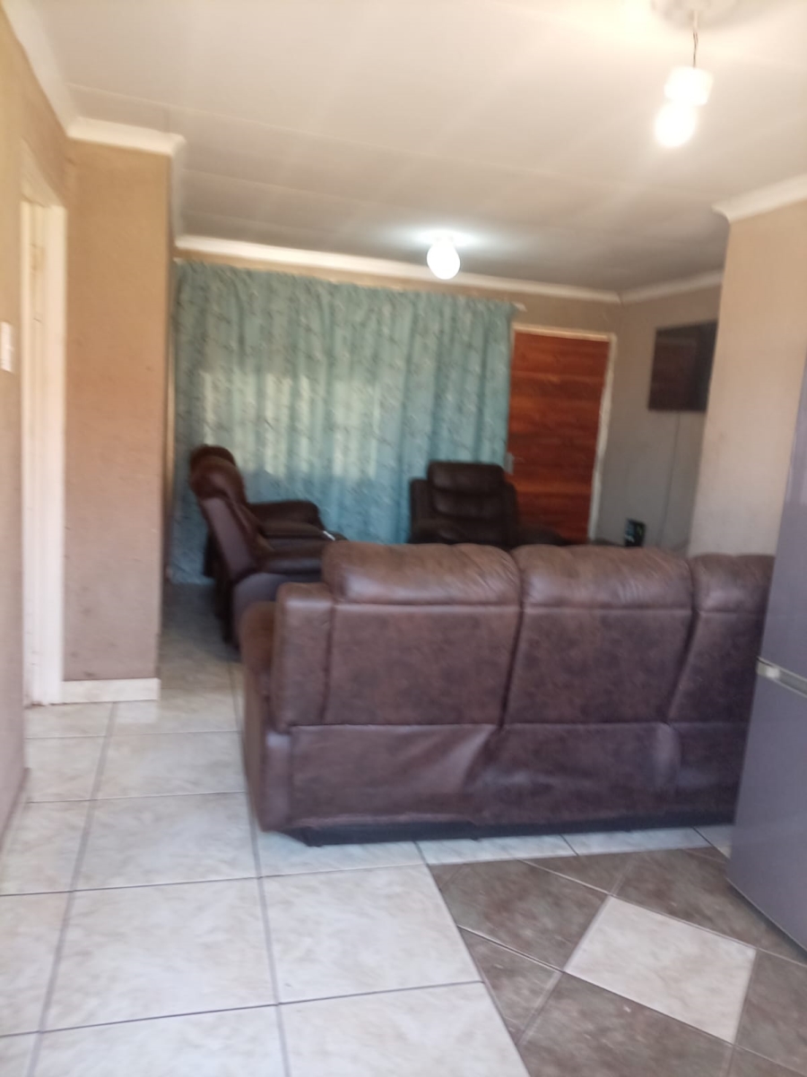 3 Bedroom Property for Sale in Protea North Gauteng
