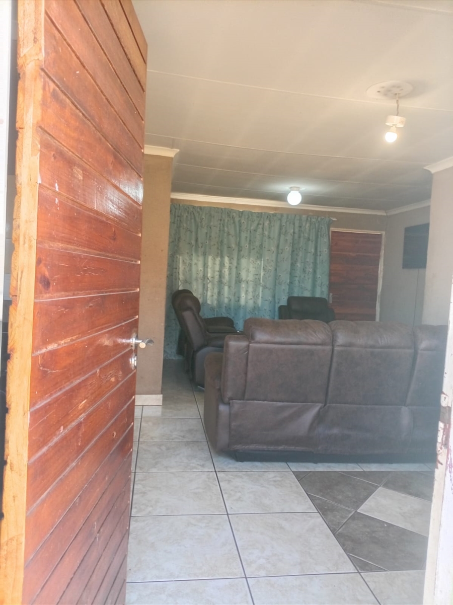 3 Bedroom Property for Sale in Protea North Gauteng