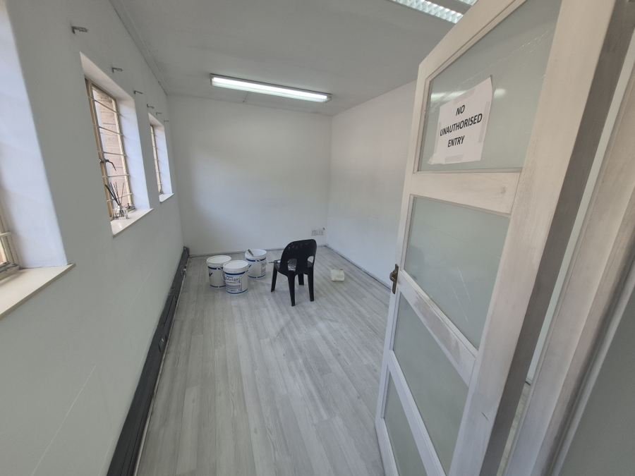 To Let Commercial Property for Rent in Linbro Park Gauteng