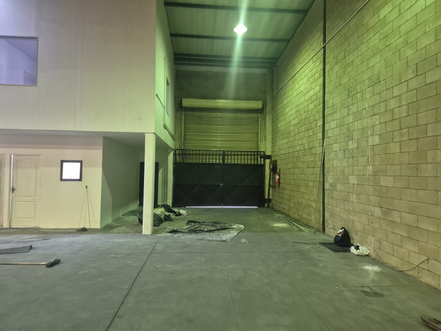 To Let Commercial Property for Rent in Linbro Park Gauteng