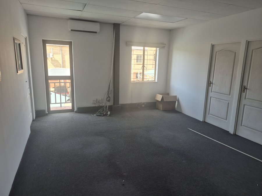 To Let Commercial Property for Rent in Linbro Park Gauteng