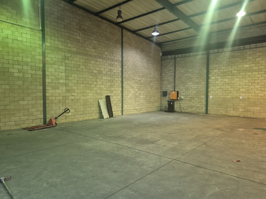 To Let Commercial Property for Rent in Linbro Park Gauteng