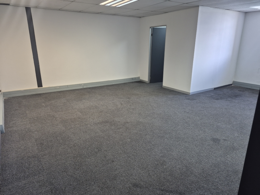 To Let Commercial Property for Rent in Linbro Park Gauteng