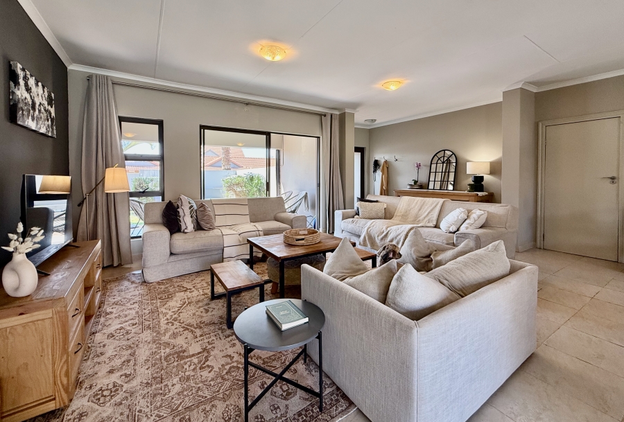 To Let 3 Bedroom Property for Rent in The Meadows Gauteng