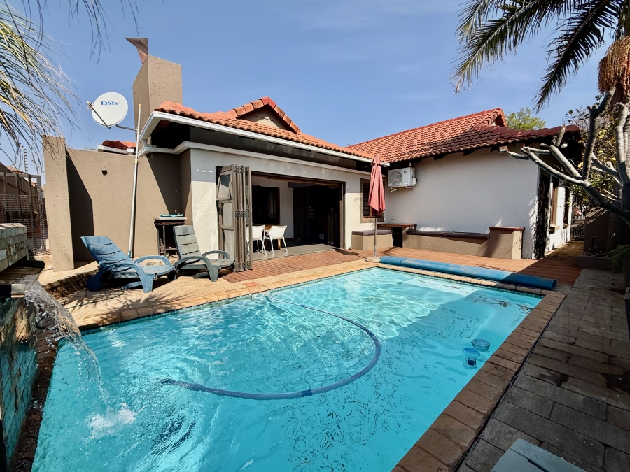 3 Bedroom Property for Sale in The Meadows Gauteng