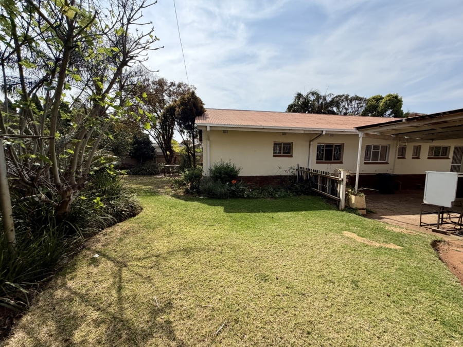 3 Bedroom Property for Sale in Queenswood Gauteng