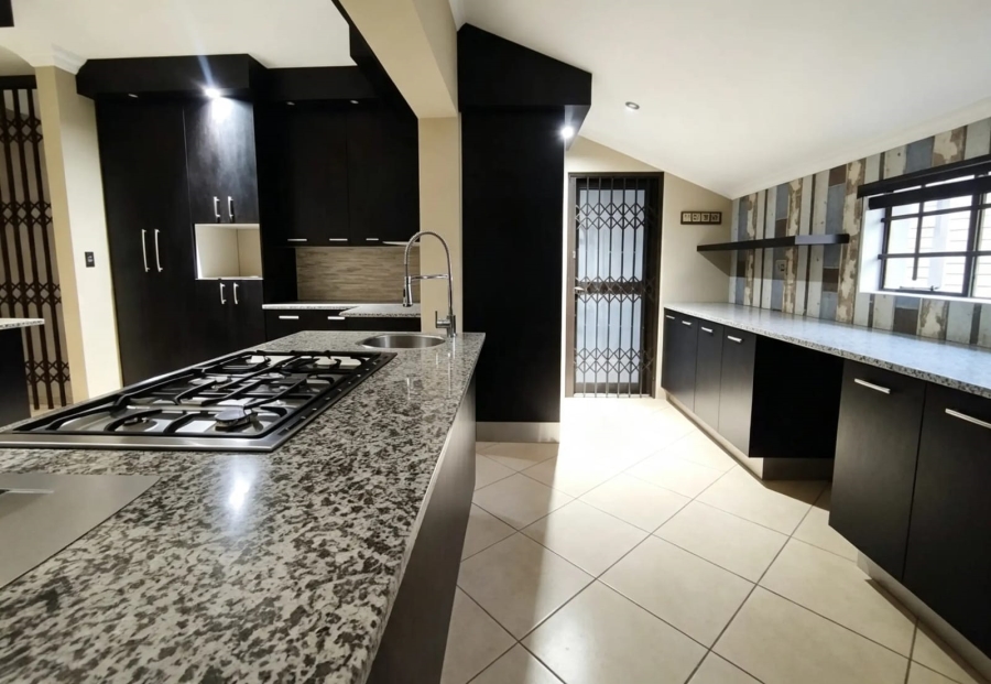 To Let 4 Bedroom Property for Rent in Villieria Gauteng
