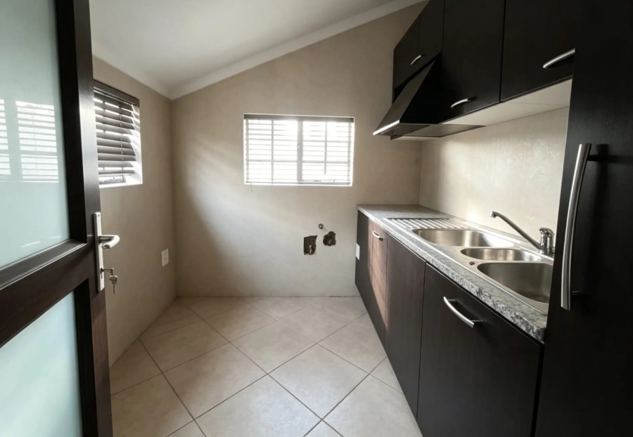 To Let 4 Bedroom Property for Rent in Villieria Gauteng
