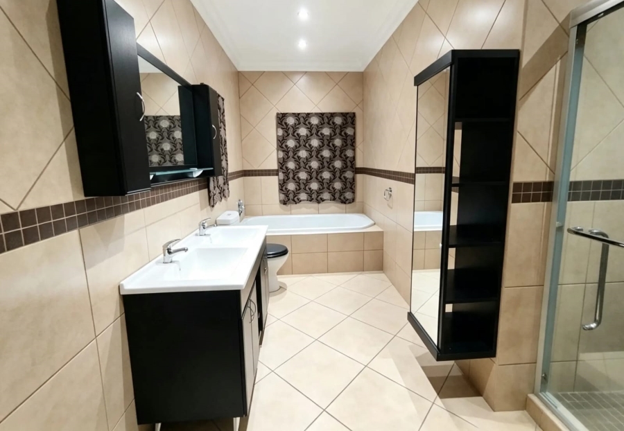 To Let 4 Bedroom Property for Rent in Villieria Gauteng