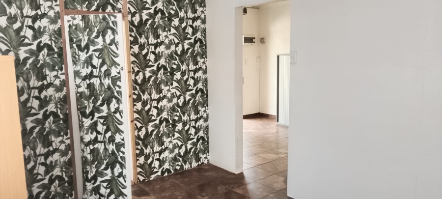 To Let 1 Bedroom Property for Rent in Kibler Park Gauteng