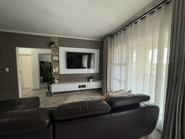 To Let 3 Bedroom Property for Rent in Bartlett Gauteng