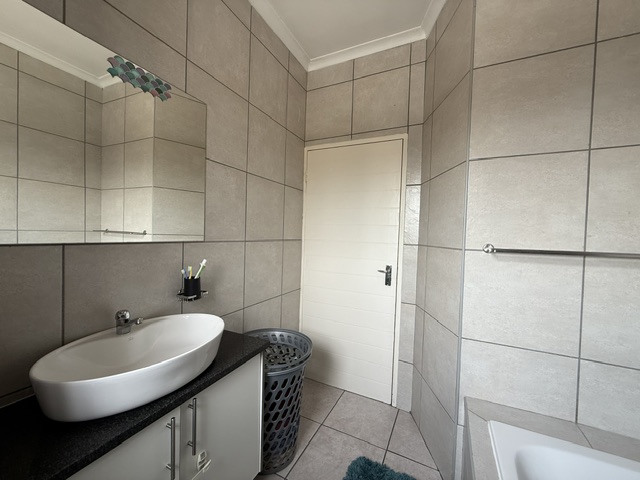 To Let 3 Bedroom Property for Rent in Bartlett Gauteng