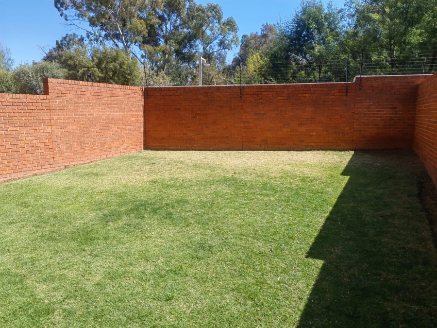 3 Bedroom Property for Sale in Oakdene Gauteng