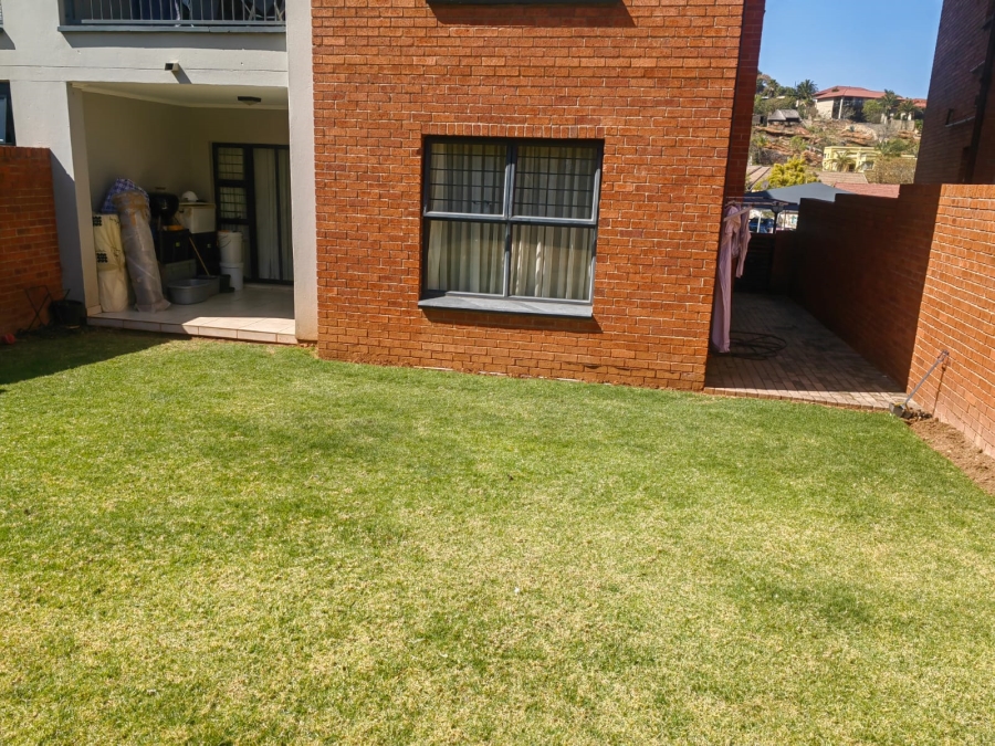 3 Bedroom Property for Sale in Oakdene Gauteng