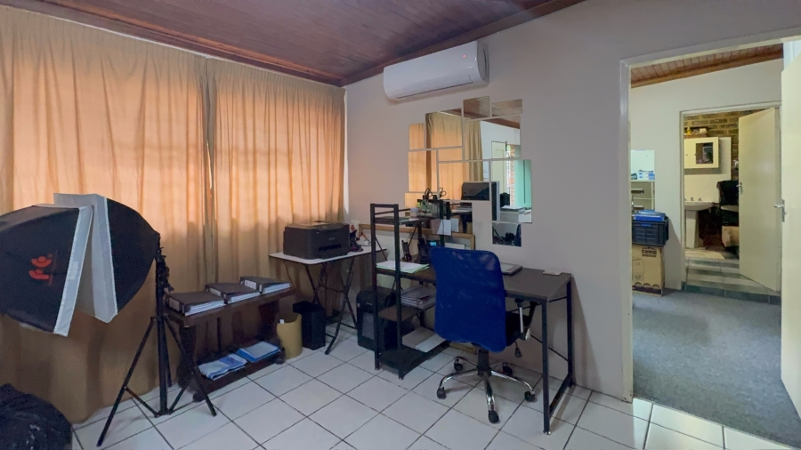 To Let 1 Bedroom Property for Rent in Eloffsdal Gauteng
