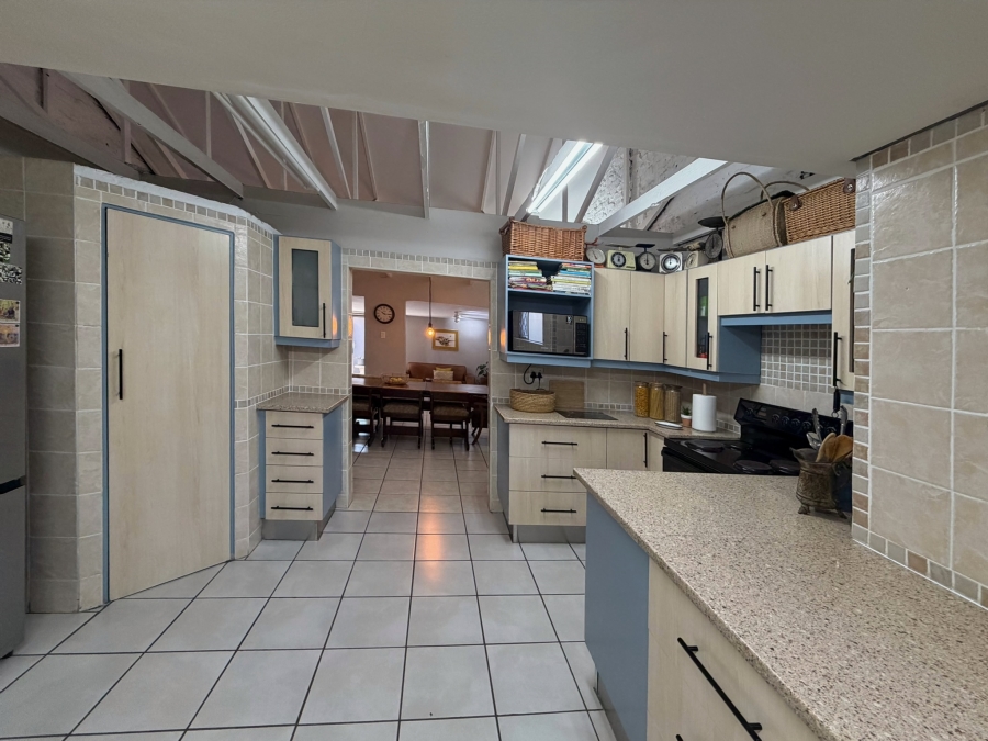 4 Bedroom Property for Sale in Magalieskruin Gauteng