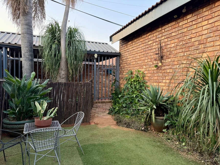 4 Bedroom Property for Sale in Magalieskruin Gauteng
