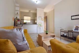 2 Bedroom Property for Sale in Stone Ridge Gauteng