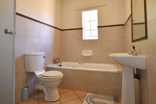 2 Bedroom Property for Sale in Stone Ridge Gauteng